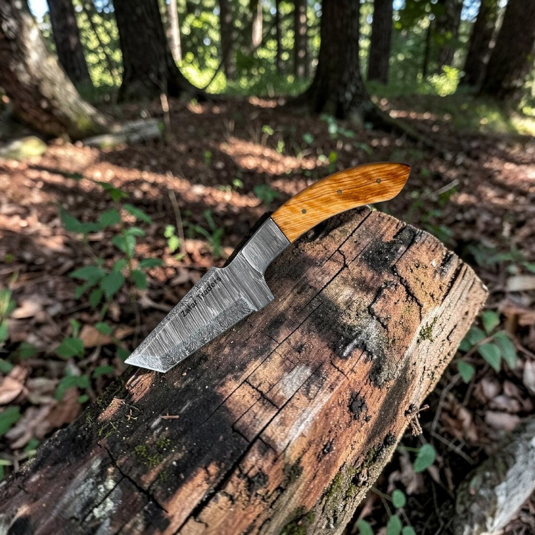 Handmade Damascus steel Tanto Skinner knife